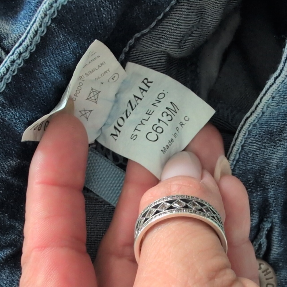 Women's Jeans - Picture 11 of 12